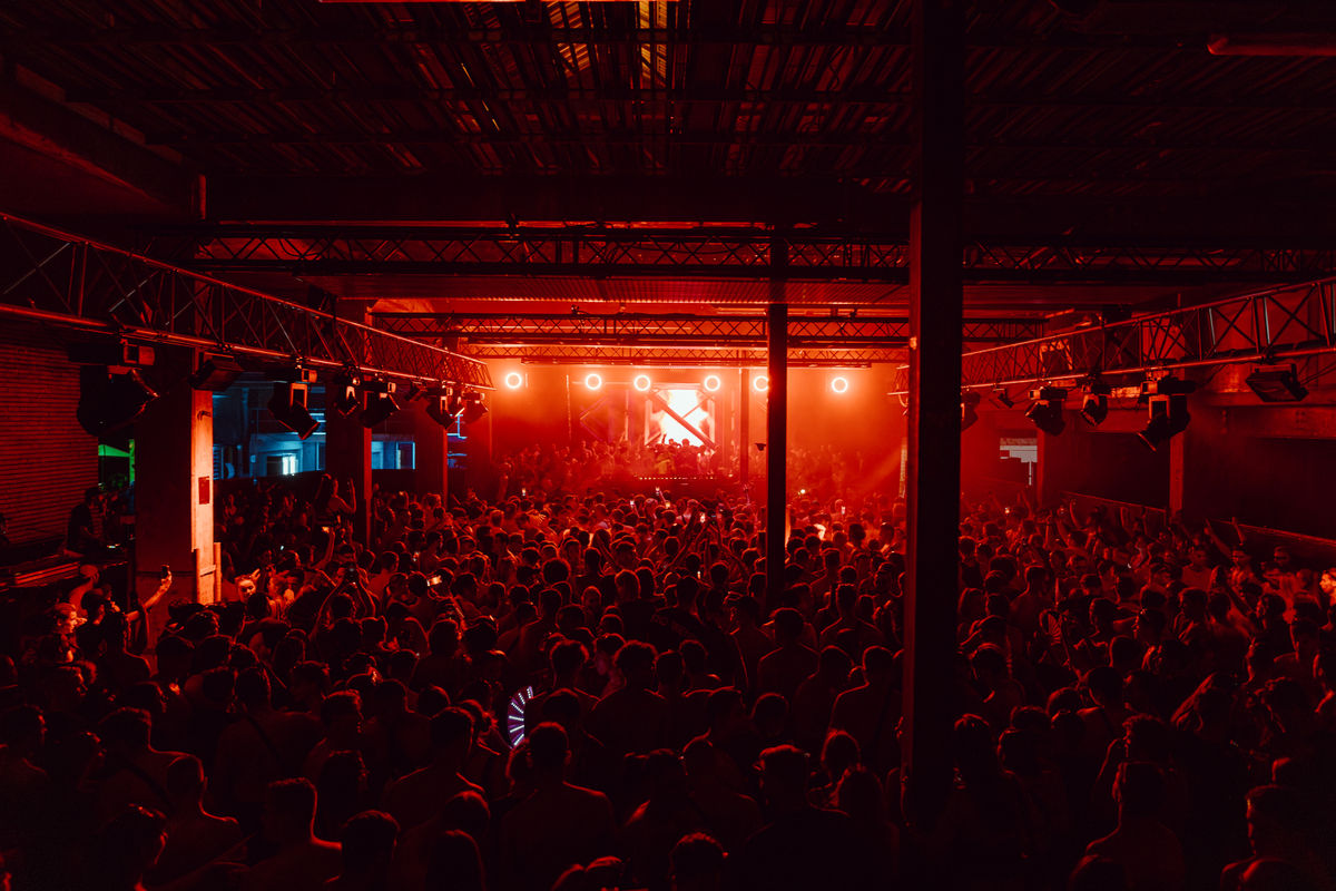 Loading... just a sec